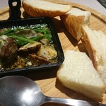 コモドス タツヨシ - 佐賀いろは牡蠣と浅利のアヒージョ