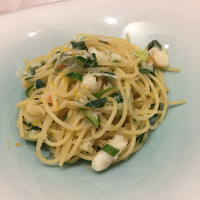 リナシメント - 【パスタ】
                北海道産ずわい蟹と九条ねぎ スパゲッティーニ