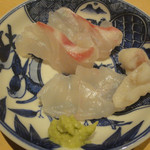 あま野 - ④鯛の刺身(奥)⑤天然河豚刺身(手前)⑥天然河豚のみかわ(右)