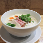 麺家 獅子丸 - 2017年2月再訪：伊勢海老らぁめん+味玉 1.5倍中盛☆