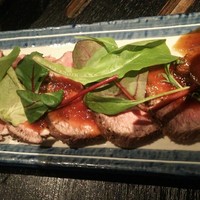 焼肉 にくなべ屋 神戸びいどろ 北野坂店 - ローストビーフ