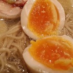 饗 くろ喜 - 味玉。