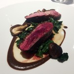 レフェルヴェソンス - 七谷鴨を薪で、ソース・アバ、ホタテと焼き海苔のジュ、 椎茸、縮みほうれん草