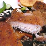 洋食舎けやき - チキンの焼け具合はこんな感じ