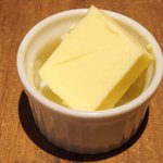 アトリエドアイ - ランチコース 3456円 のバター
