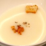 アトリエドアイ - ランチコース 3456円 のジャガイモのポタージュ