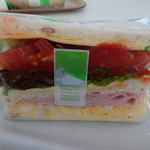 コウジ サンドイッチ - ロースハムとたまご