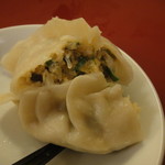 異味香 - 熱くて割るのが大変でした。