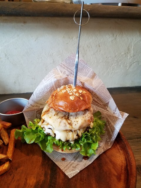 スリービー ビッグバイトバーガー （3b -big bite burger-） - 宮前