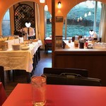 LA VERDE - 陽光が差し込んで気持ちのいい店内