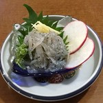 おいしや酒場 福わらい - 生しらす刺し