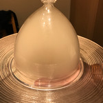 西麻布けんしろう - 【けんしろう焼き】けんしろう焼きが来た！モクモク燻されてます