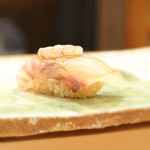 東麻布 天本 - ヒラメ肝のせ