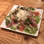 Beer & Chicken 大山 - 生ハムシーザーサラダ