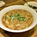 Chaini Zukukkingu Karamomo - 酸辣湯。