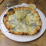 PACE - クアトロ・フォルマッジ