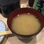 神田江戸ッ子寿司 - 味噌汁の具は生海苔のみ