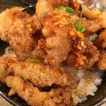 炭火焼き鳥 楽 - 皮かり丼