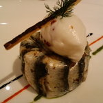 ル・ペルゴレーズ - ﾊﾞｽｸ風ﾋﾟｰﾏﾝのｱﾝﾁｮﾋﾞ包み　ﾖｰｸﾞﾙﾄﾁｮﾘｿｰｿﾙﾍﾞ