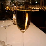 ル・ペルゴレーズ - シャンパンで乾杯
