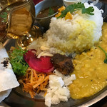 カレー ナド - ここの有機農法の野菜たちはやっぱり美味しいな〜。