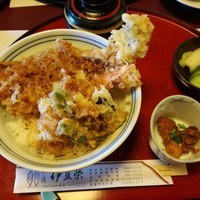 鰻割烹 伊豆栄 不忍亭 - 週変わりランチ　千円