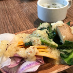 62669169 - サラダバーとスープ飲み放題