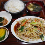 みちのく食堂 - 肉野菜炒め定食　850円