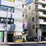 清水港　みなみ  - 2017年2月再訪：我々が食べ終えて帰る時でもこの行列☆