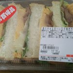 ディオ - 照り焼きチキン玉子サンド　税抜175円(2017.02.11)