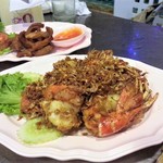 Talad Nam Seafood - Deep fried prawns with garlic and pepper　450バーツ