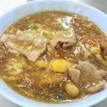 Heng Yot Phak - Fried Noodles with pork,Egg and vegetable served in Gravy　50バーツ