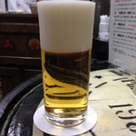 ビールスタンド重富 - 二度注ぎ・昭和　泡多し