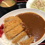 東京厨房 - ロースカツカレー 610円。