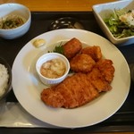 インパクト - ミックスフライ定食  800円