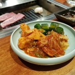 ヤキニクバル 韓の台所 カドチカ店 - 