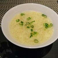 中国料理 「王朝」 ヒルトン東京 - タラバ蟹・豚肉の玉子スープ