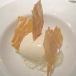 ル・ヴァンキャトル - 酒粕のアイス＋大吟醸のジュレ＋酒？のチュイル