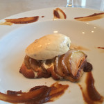 ラ　マティエール　エフ - アップルパイとキャラメルソース