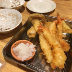 海鮮 大衆酒場 魚壱商店 - 