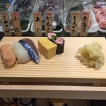 寿司 魚がし日本一 - にぎり晩酌セット 734円(税込) 