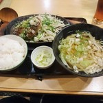 武州うどんあかねandみどりダイニング - ハンバーグ定食　ネギ塩（\880）