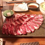 ジンギスカン 羊一 - 綺麗な羊肉。4人前。