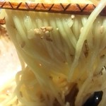 九州らーめん亀王 - 麺リフト