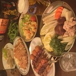 やきとり居酒屋丸昇 - 二時間飲み放題付の鶏鍋コース2490円〜