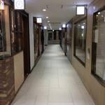 麺匠至誠 - 地下鉄の駅(2番出口)と直結、迷わず天候も気にしないで行けるのは便利。