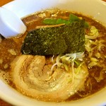 Yuu Yuu Tei - 魚介系とんこつラーメン 680円