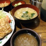 串エ門 - 卵とじの味噌汁　おろしポン酢
