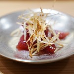 寿しの吉乃 - 対馬産鰹の漬け、エシャレット