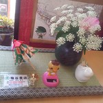 coffee&lunch さがみ - テーブルの装飾(畳屋さんの宣伝)